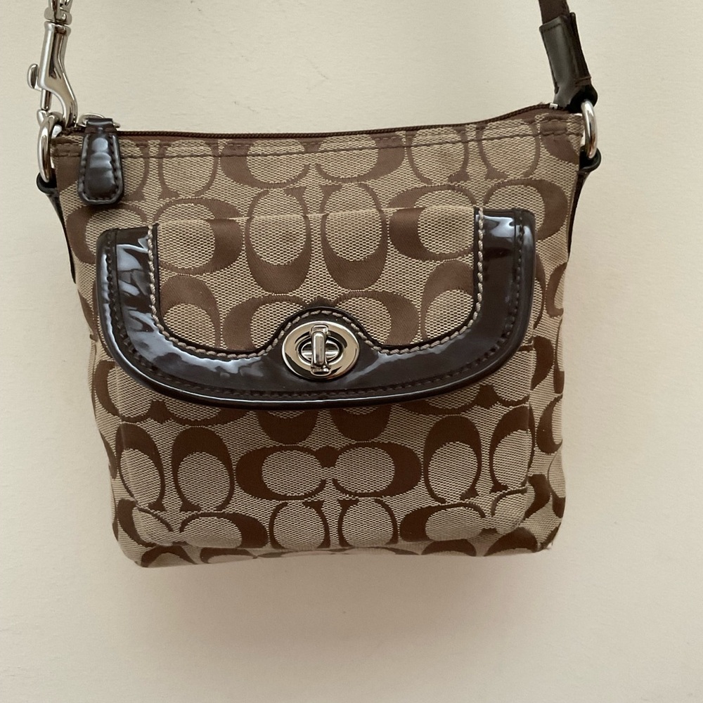 Coach Small Crossbody bag

In great condition